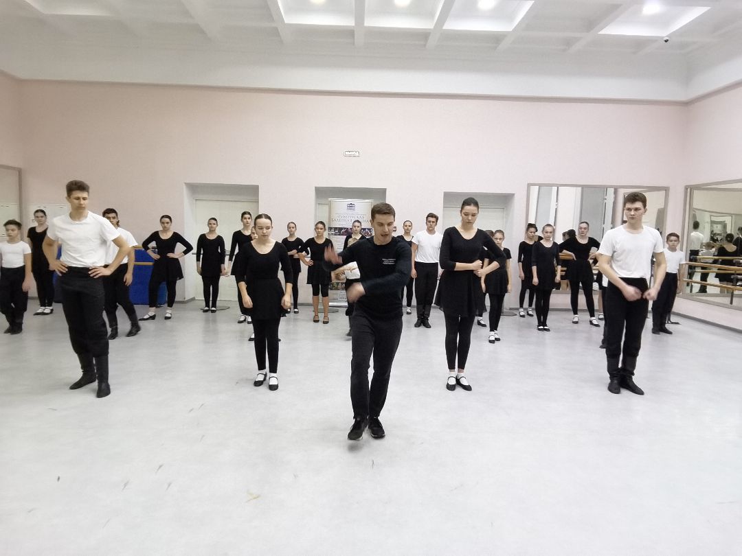 Балет, русский национальный балет Кострома, пуанты, Балашиха, культура, танцы, национальное шоу России, мастер-класс, заслуженная артистка России, заслуженные артисты Костромы, Кострома