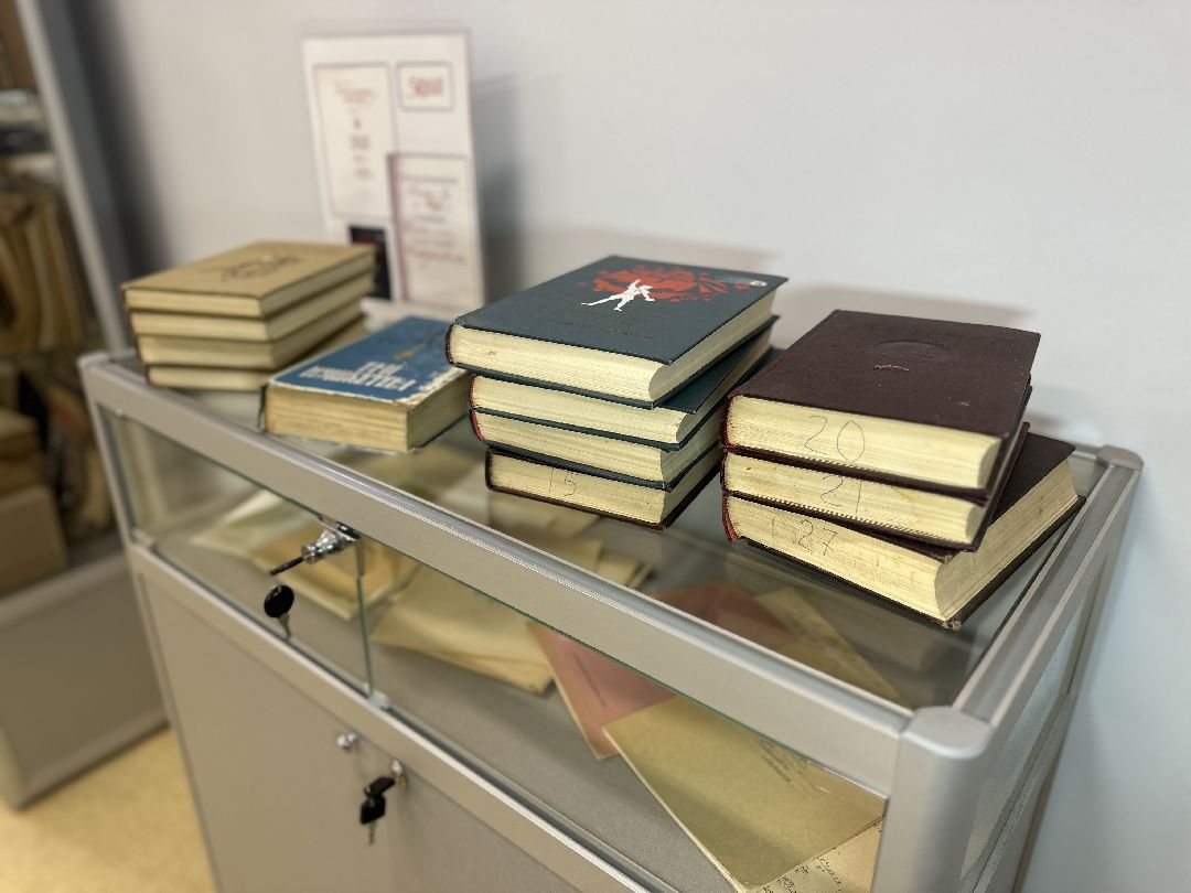 Реутов, образование, музей, культура, выставка, экспозиция, книги, учебники, Ушинский, прописи, Букварь, Год педагога