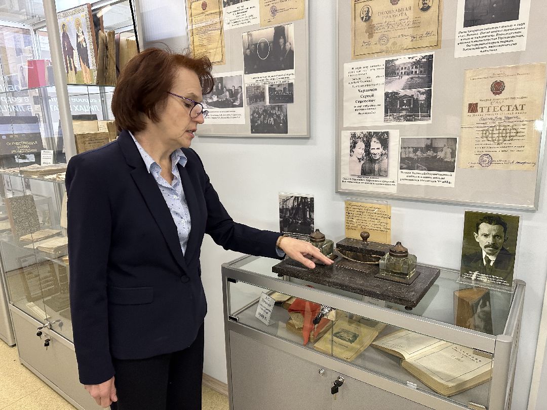 Реутов, образование, музей, культура, выставка, экспозиция, книги, учебники, Ушинский, прописи, Букварь, Год педагога