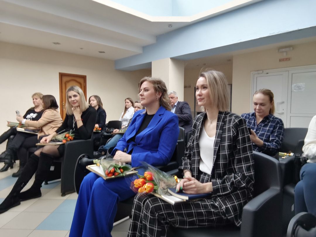 Балашиха, депутат, Тарас Ефимов, 8 марта, поздравление, гуманитарная помощь, гуманитарный батальон ZOV, волонтёры, СВО, военнослужащие, ДНР, ЛНР