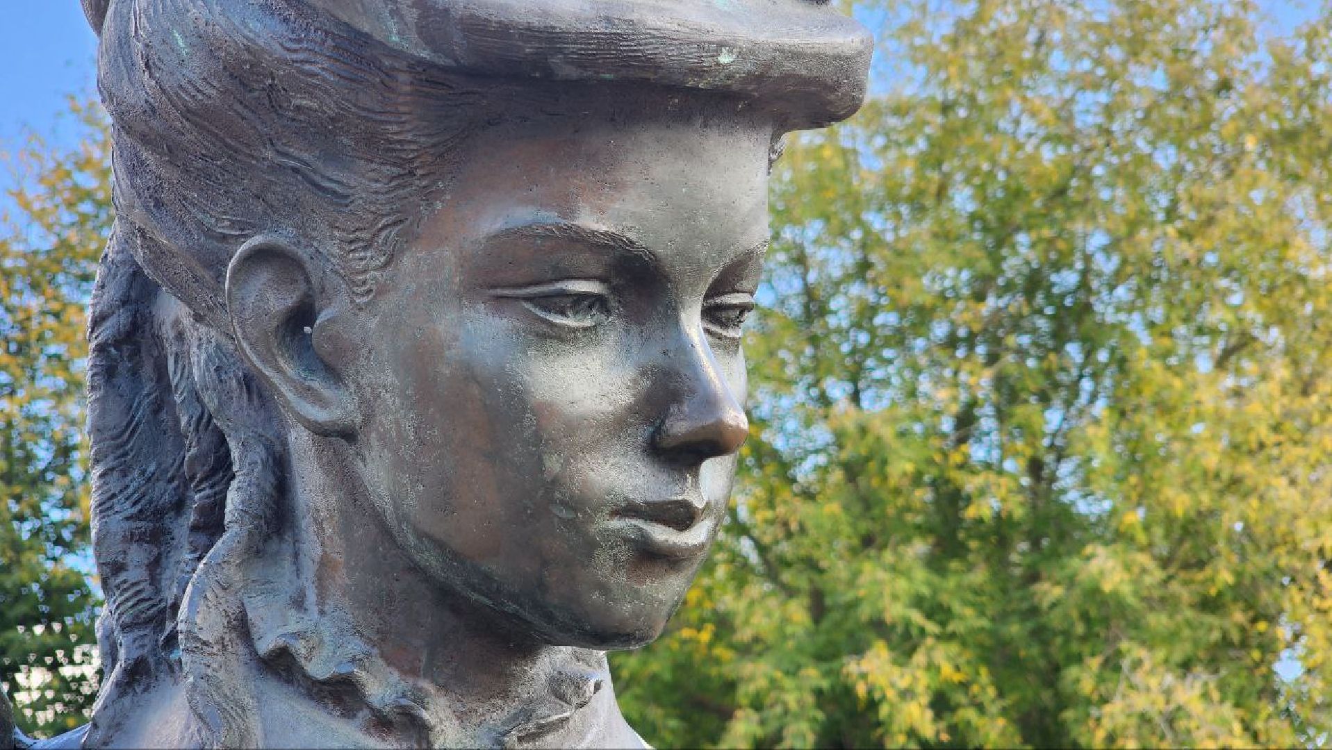 Институт Археологии РАН, Раскопки, Дмитровский кремль,