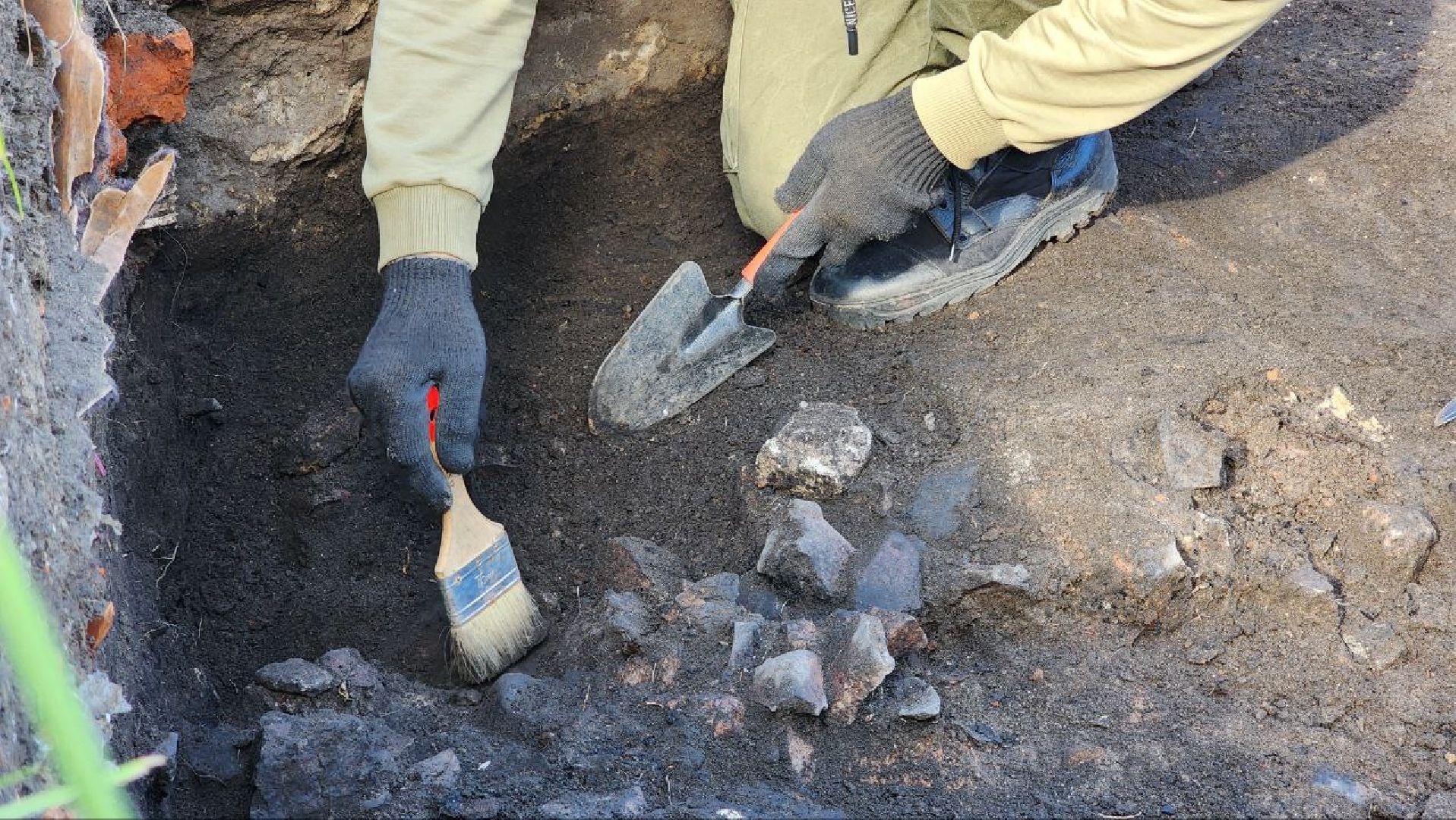 Институт Археологии РАН, Раскопки, Дмитровский кремль,