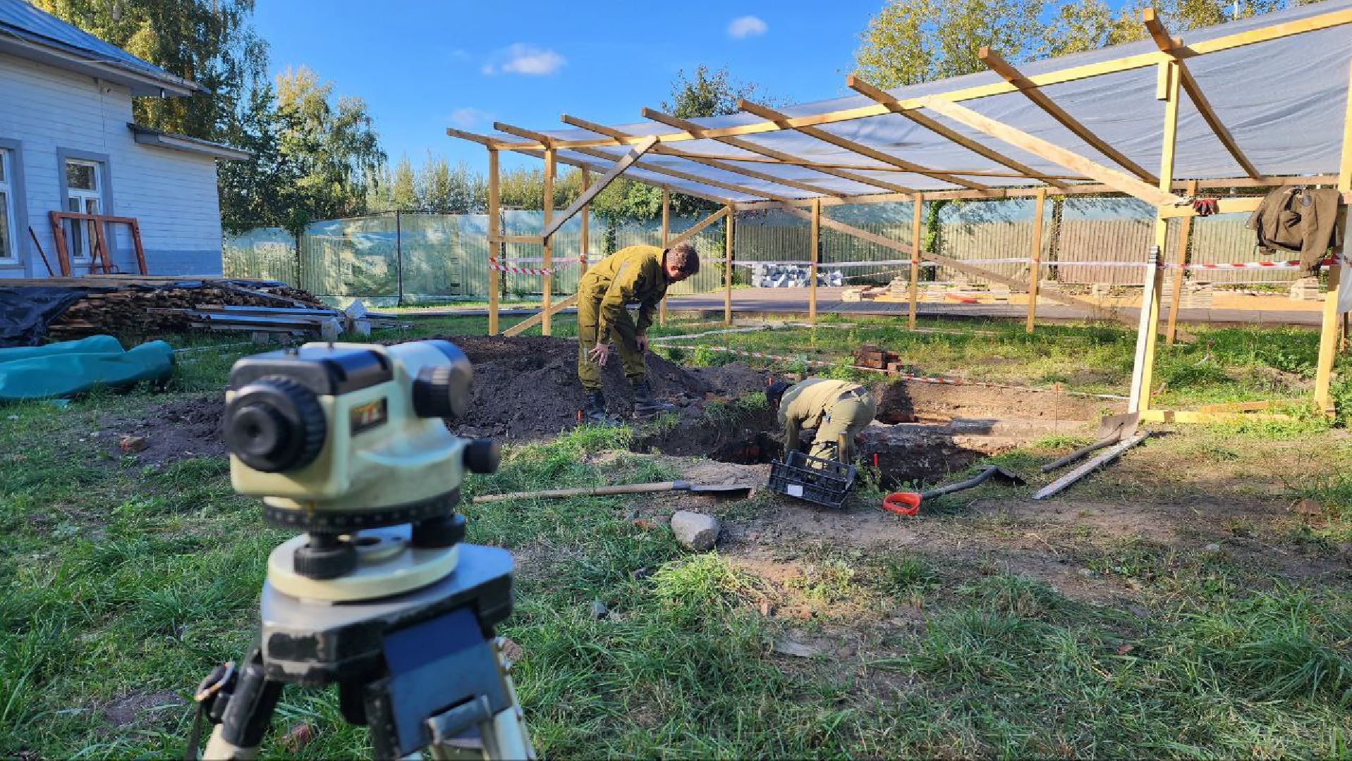 Институт Археологии РАН, Раскопки, Дмитровский кремль,