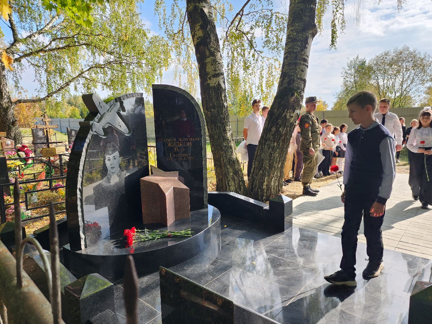 серпухов, село турово, памятник, летчик, вов, кладбище, волонтеры,