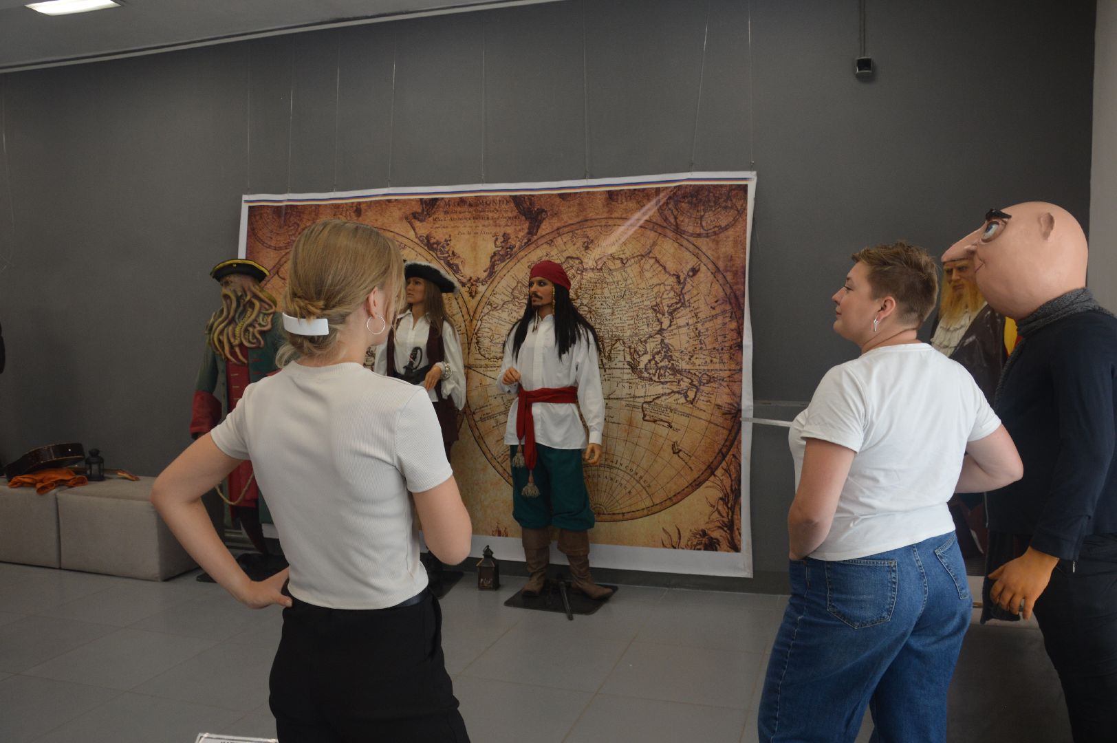 шатура, восковые фигуры, библиотека, выставка,