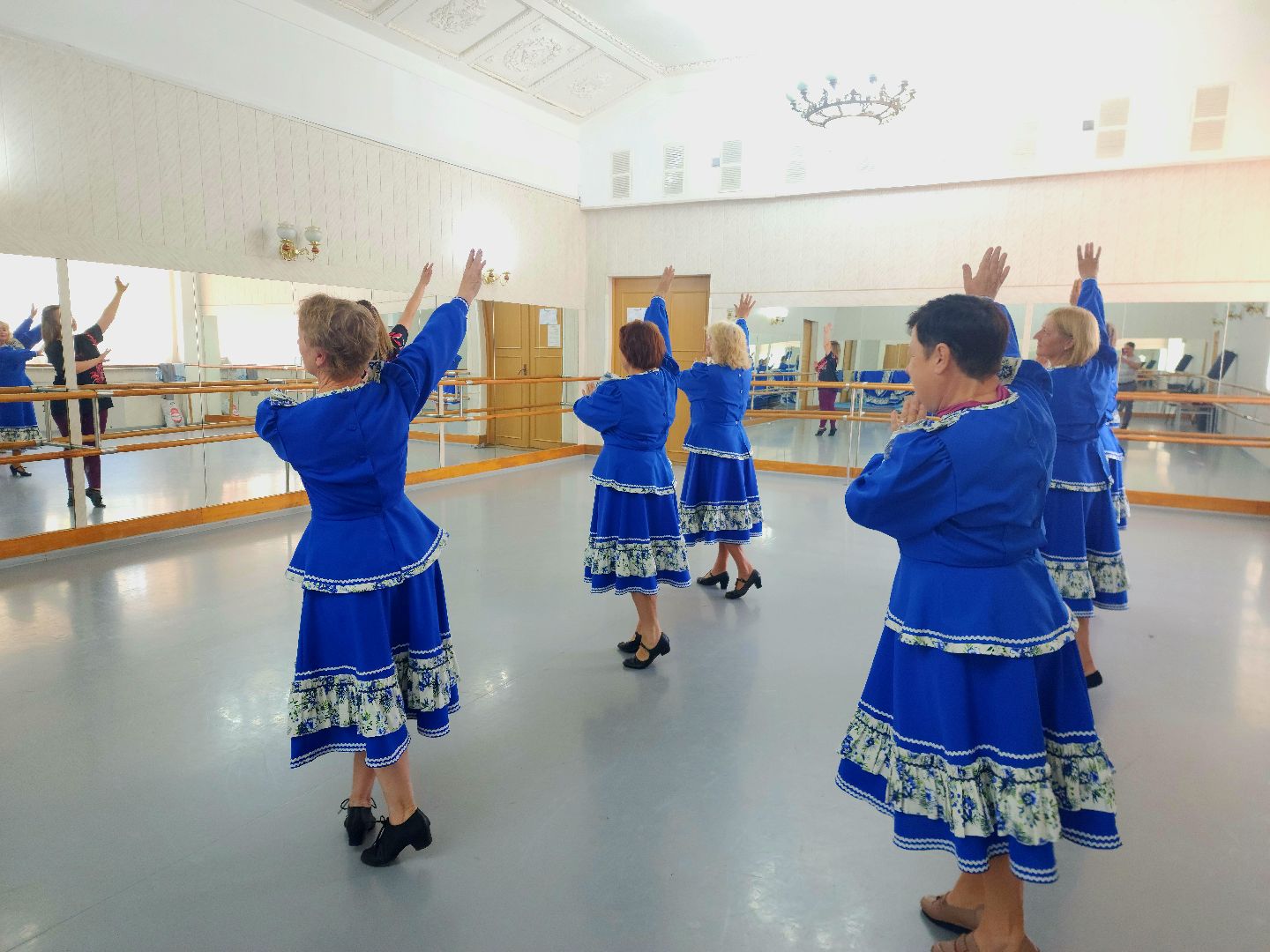 шатура, активное долголетие, танцы, народные танцы, настроение, Нариманова,