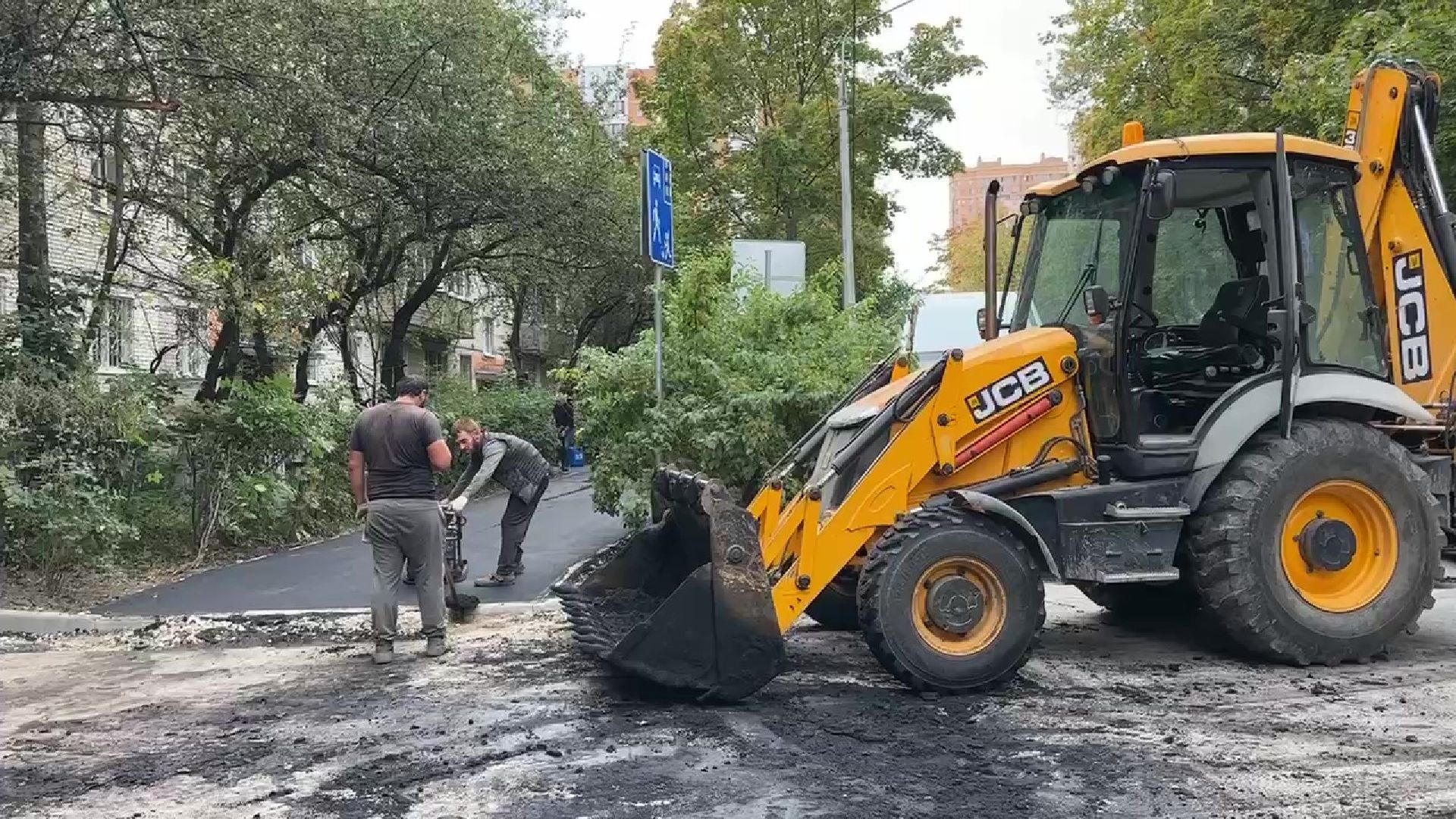 Реутов, благоустройство, деревья, электричество, асфальт,