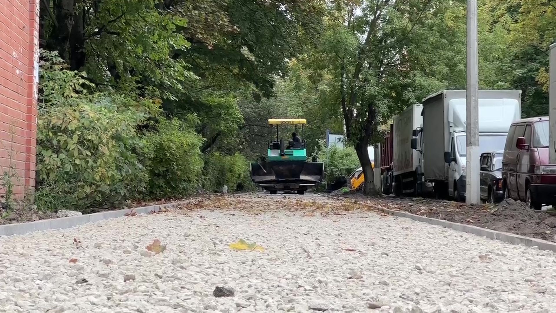 Реутов, благоустройство, деревья, электричество, асфальт,