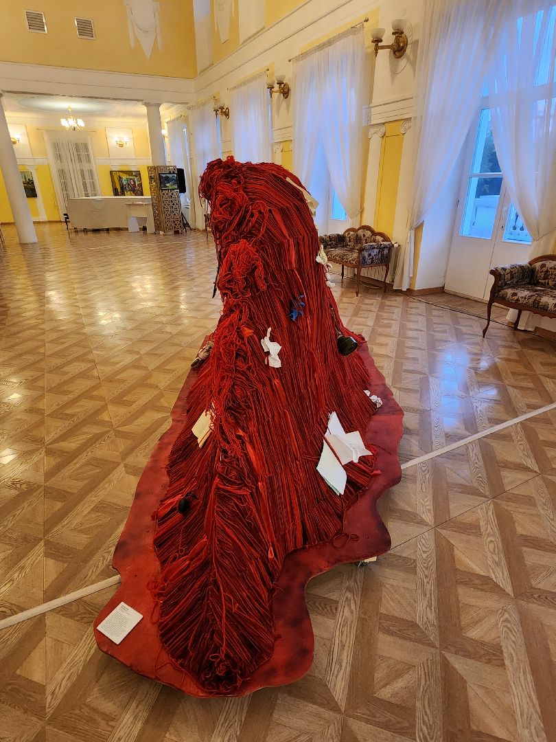 Маша Сидорина, инсталляция, художница, театр Стрела, Нахлынуло,