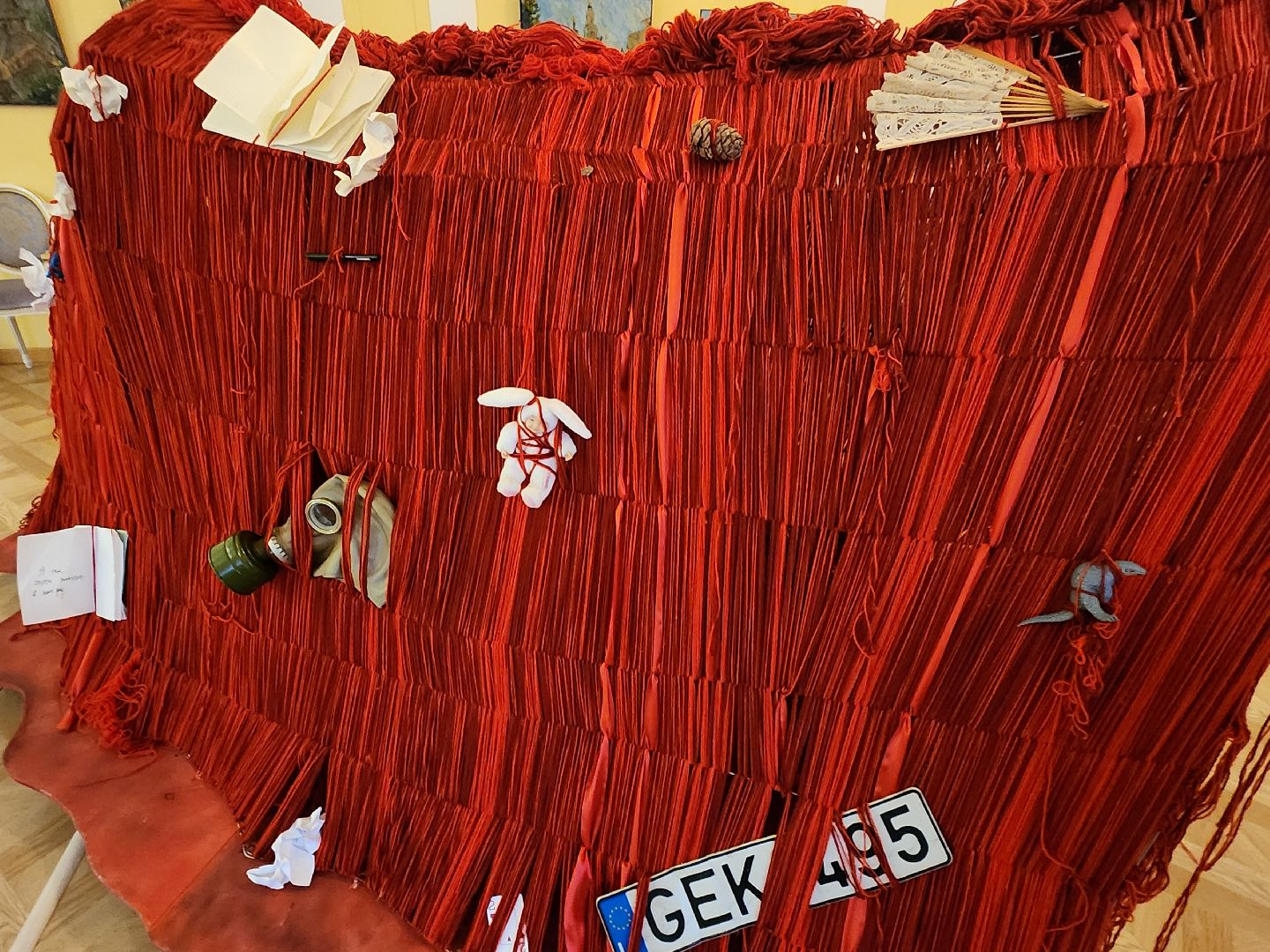 Маша Сидорина, инсталляция, художница, театр Стрела, Нахлынуло,