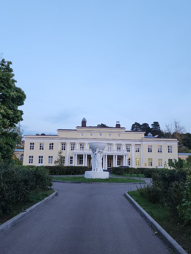 Маша Сидорина, инсталляция, художница, театр Стрела, Нахлынуло,