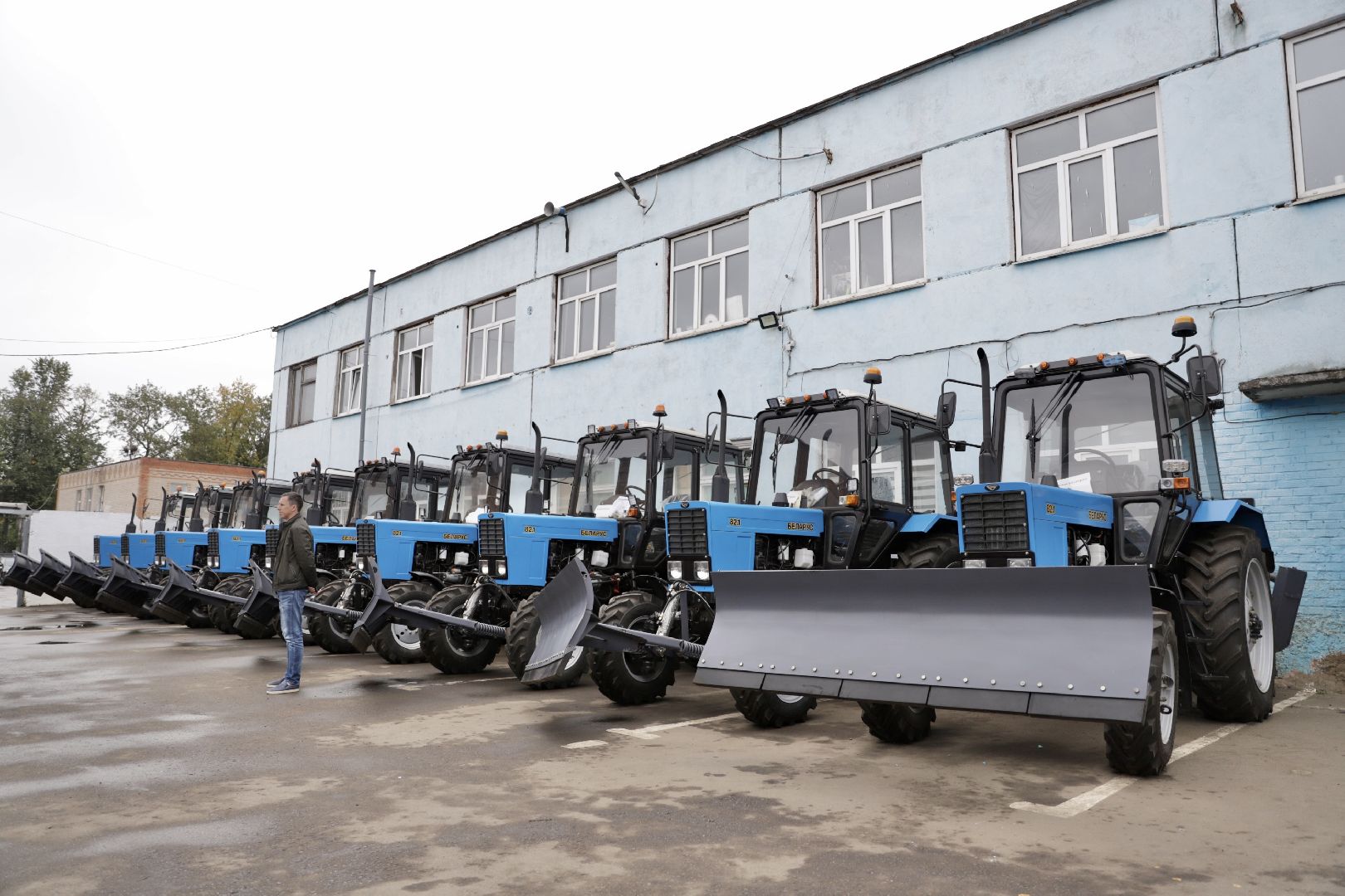 Солнечногорск, мбу, тракторы, дороги, сотрудники,