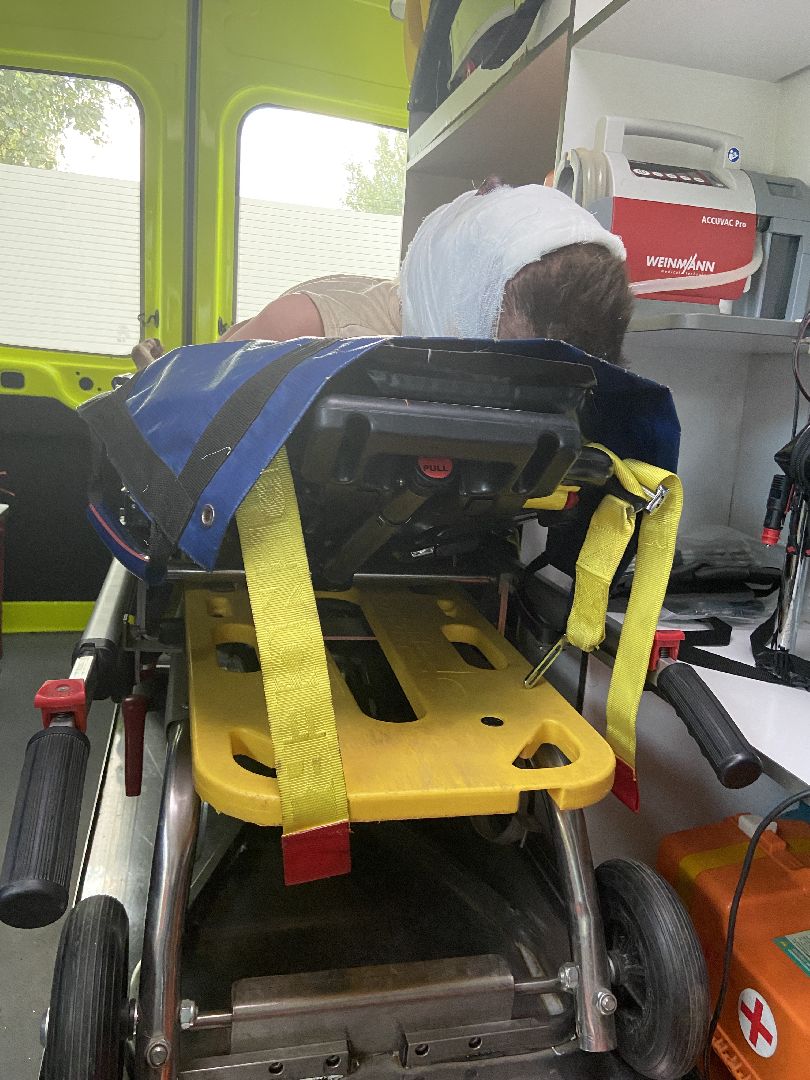 врачи, скорая помощь,