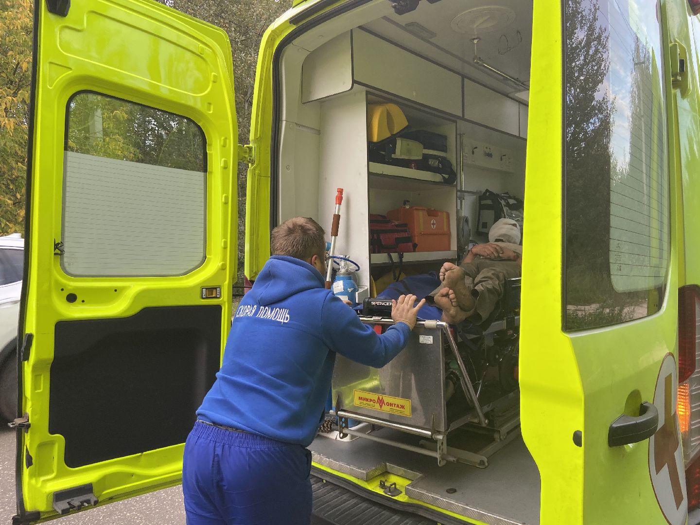 врачи, скорая помощь,