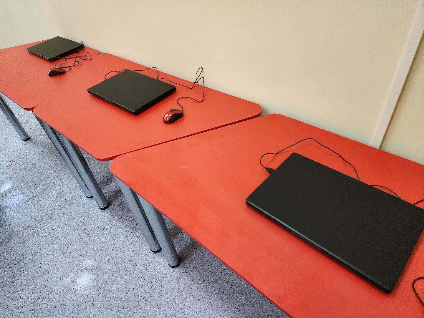 точка роста, серпухов, подмосковье, школа, образование, технологии,