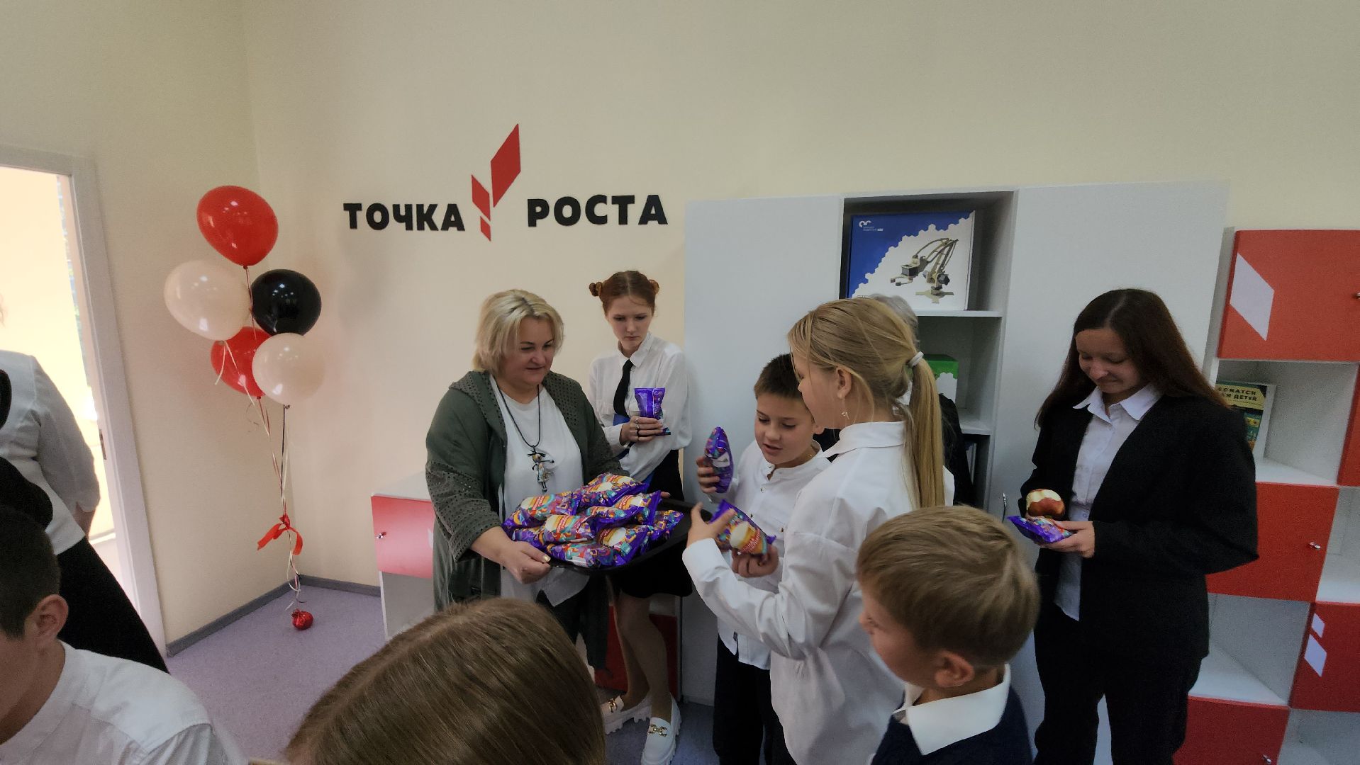 точка роста, серпухов, подмосковье, школа, образование, технологии,