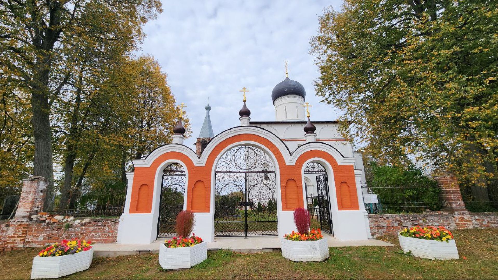 Дмитров, Медведева пустынь, Институт археологии,