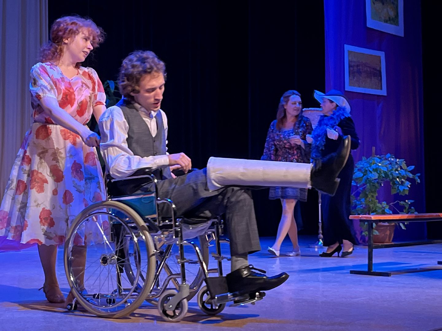 наро-фоминск, культура подмосковья, народный театр, премьера, цдк звезда,