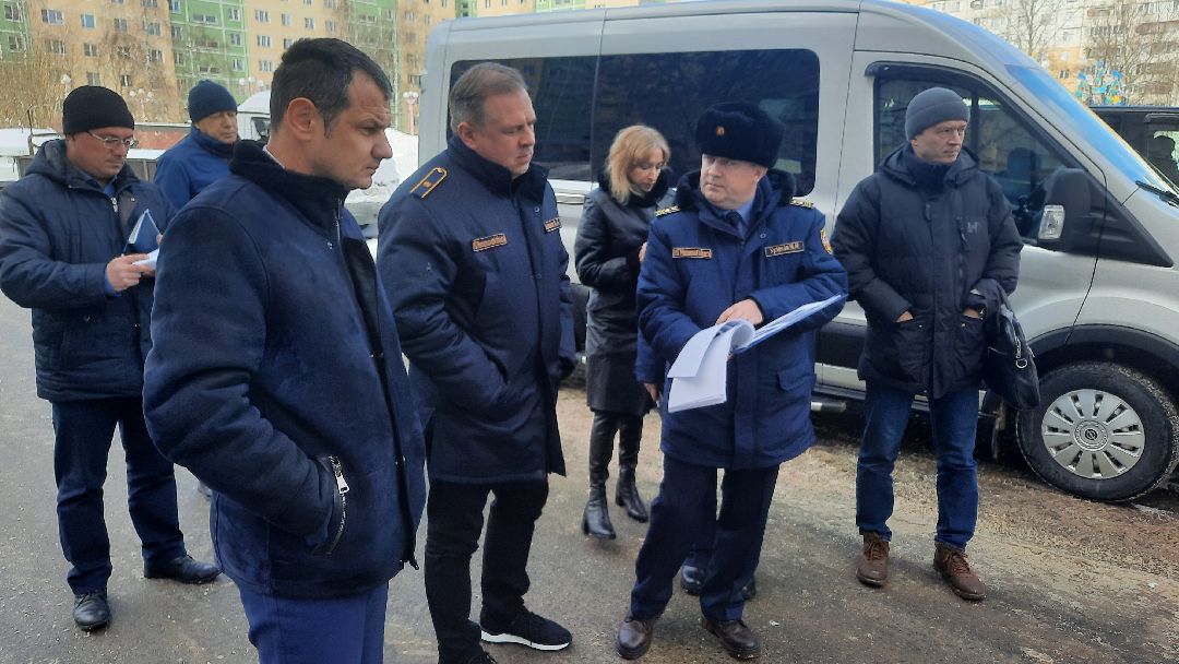 Жкх, благоустройство, наледь, снег, уборка, дворник, мбу, дорожноехозяйство, трактор, погрузчик, густ, инспектор, осадки, снегопад, Наро-Фоминск