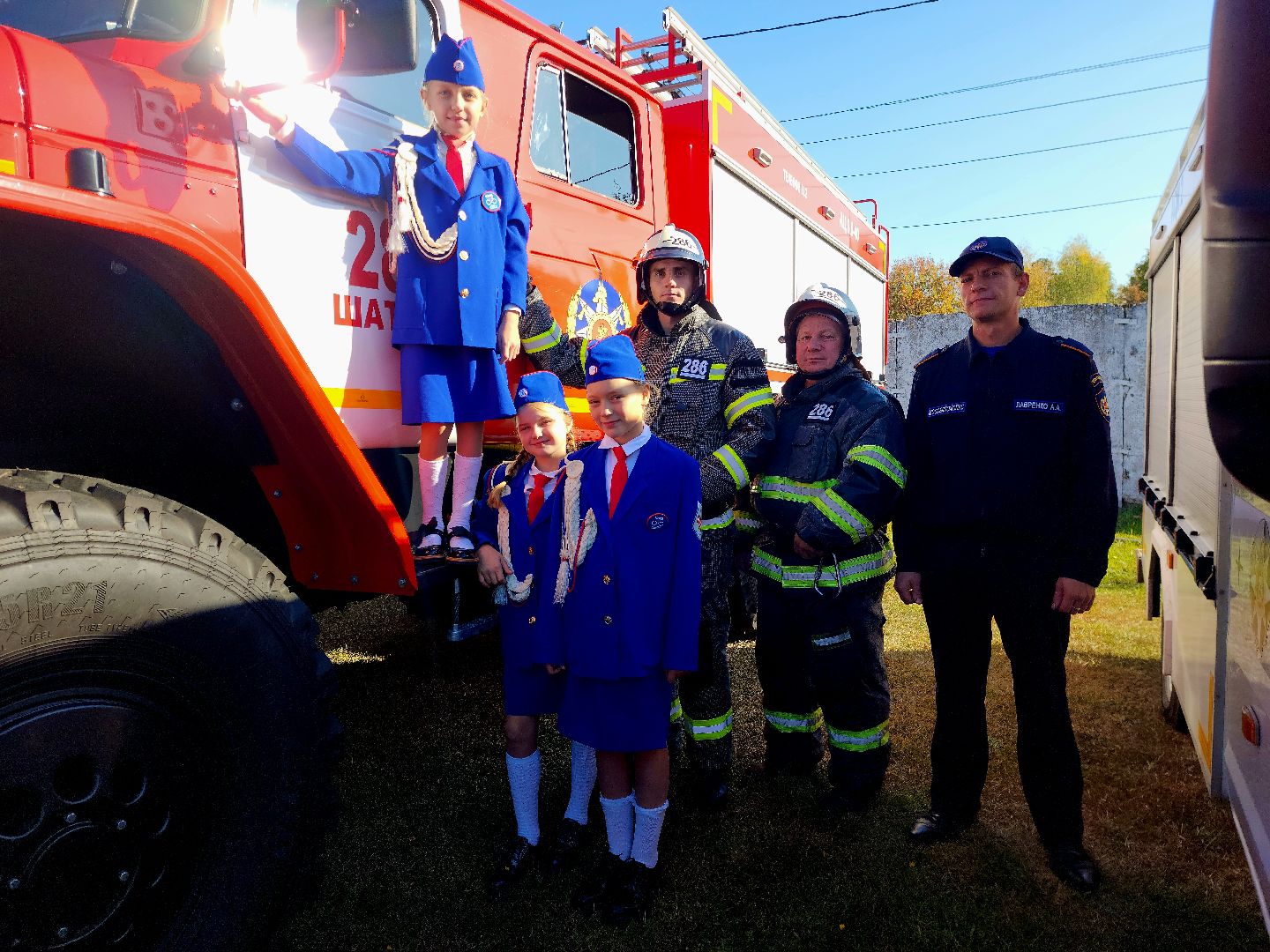 ЧС, ЧП, Шатура, выставка техники, профессии, школьники,