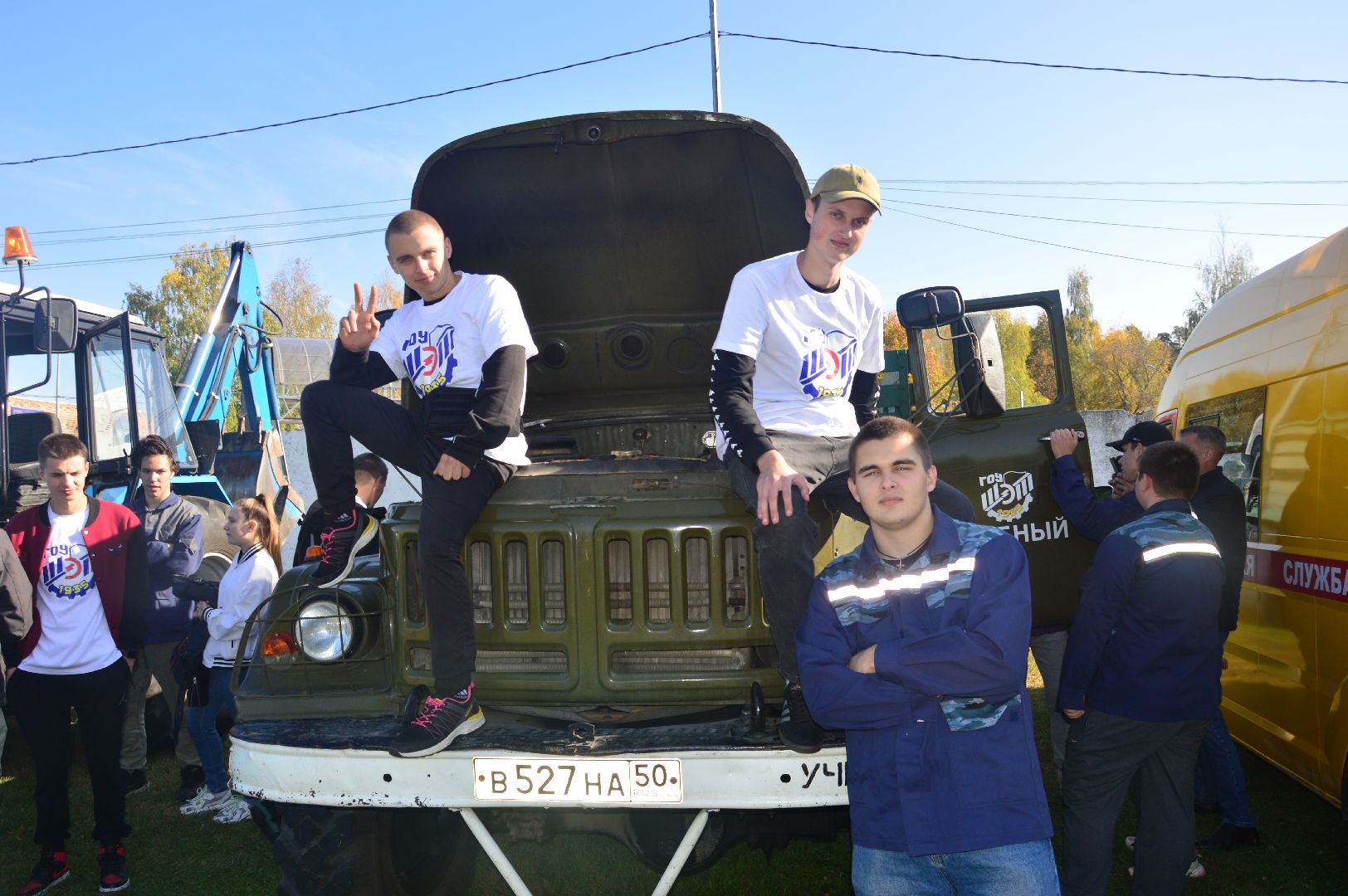 ЧС, ЧП, Шатура, выставка техники, профессии, школьники,