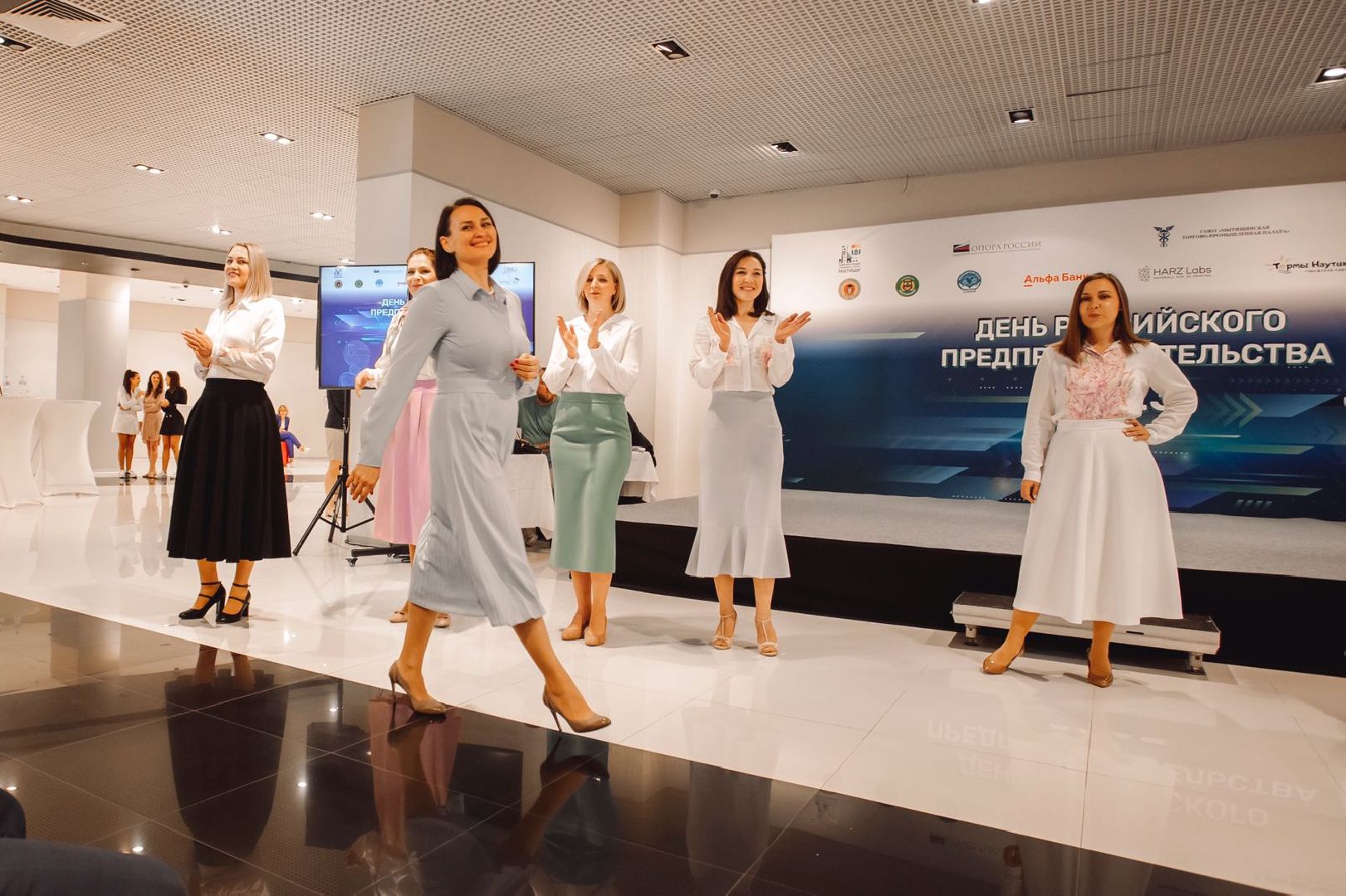 модельер-дизайнер, пушкино, показ, бизнес проект,