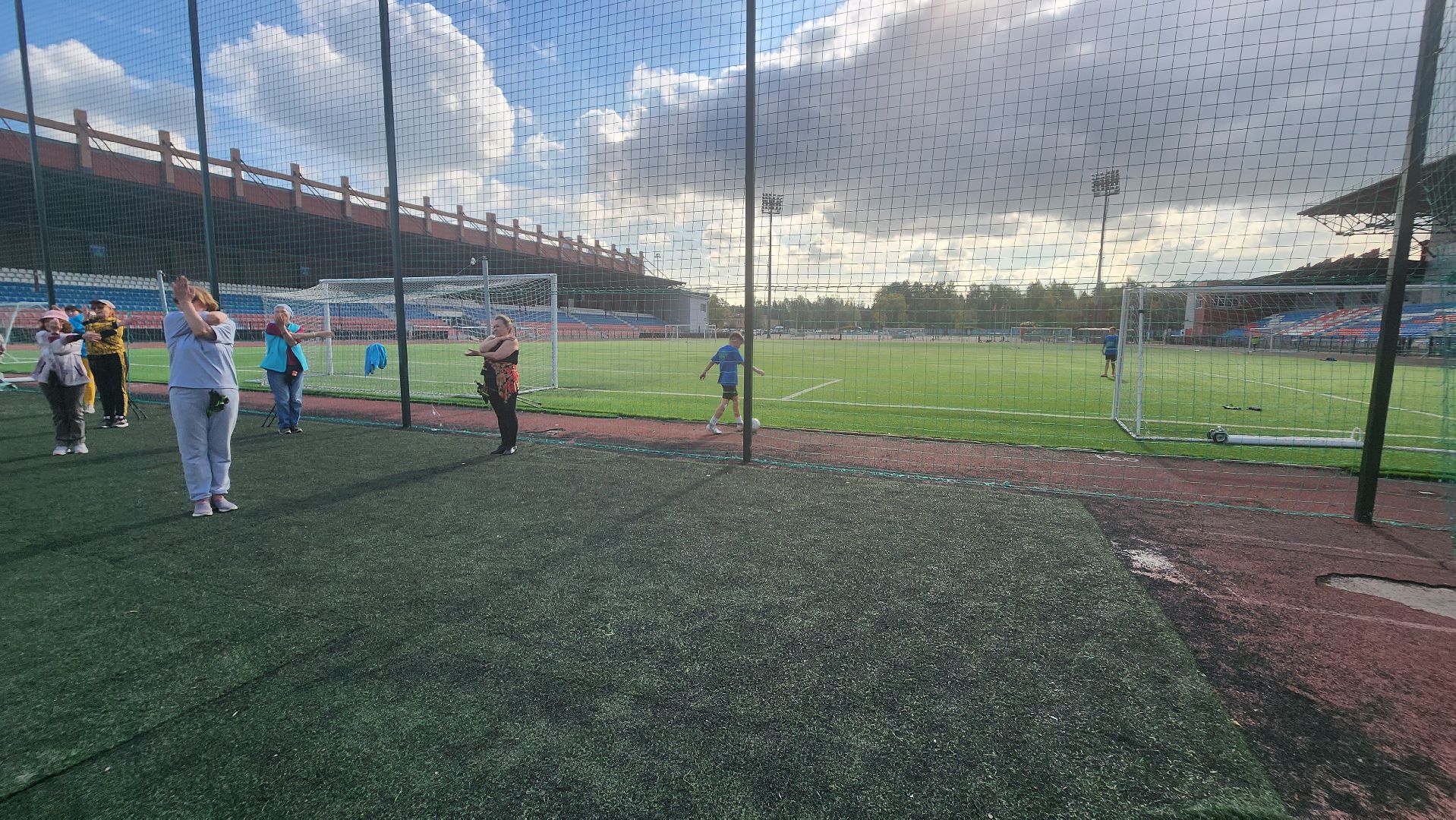 долгопрудный, ФСК Салют, скандинавская ходьба, скандинавы, забег имени Пацаева,