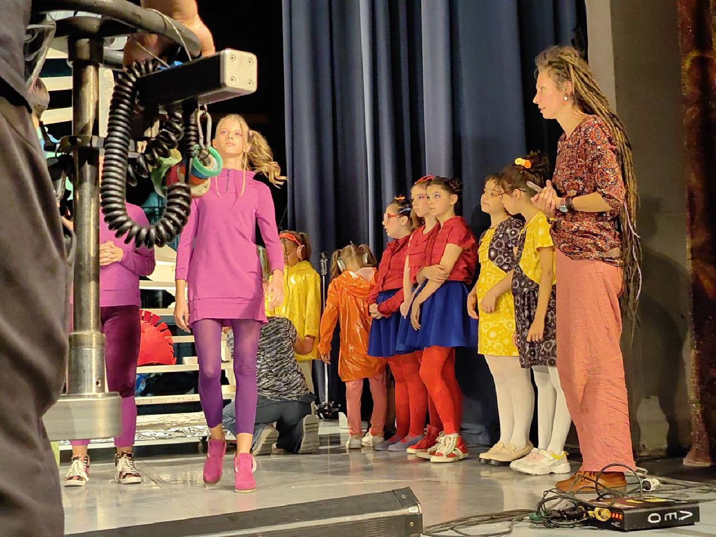 Реутов, МКДЦ, песня, тетр, Славяночка, съемки клипа, Виктор Салтыков, Белая ночь,