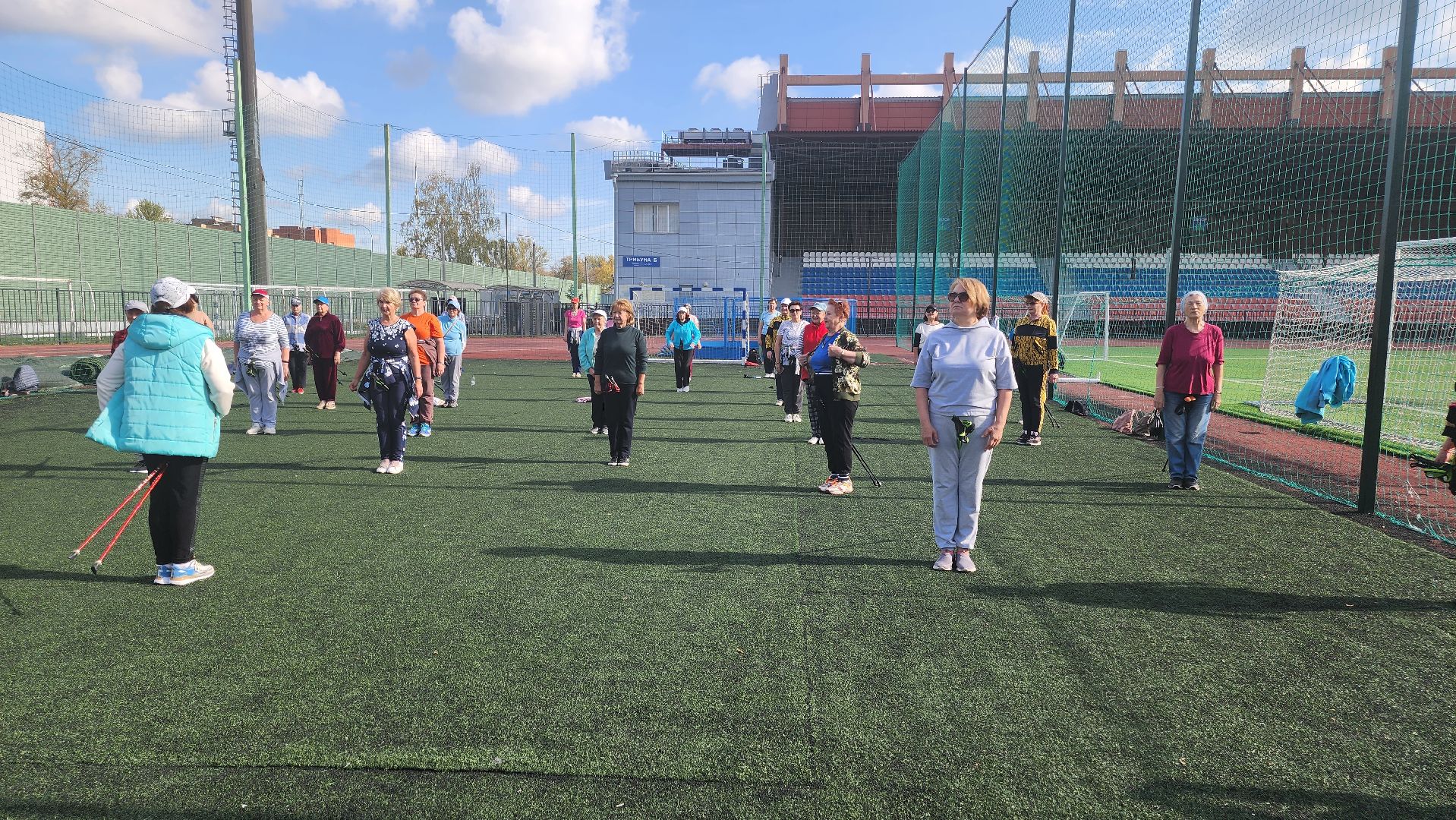 долгопрудный, скандинавская ходьба, физкультура, день пожилого человека,