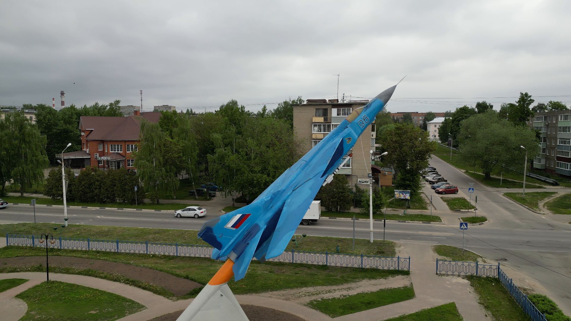 памятник, огурец, луховицы,видео с коптера,