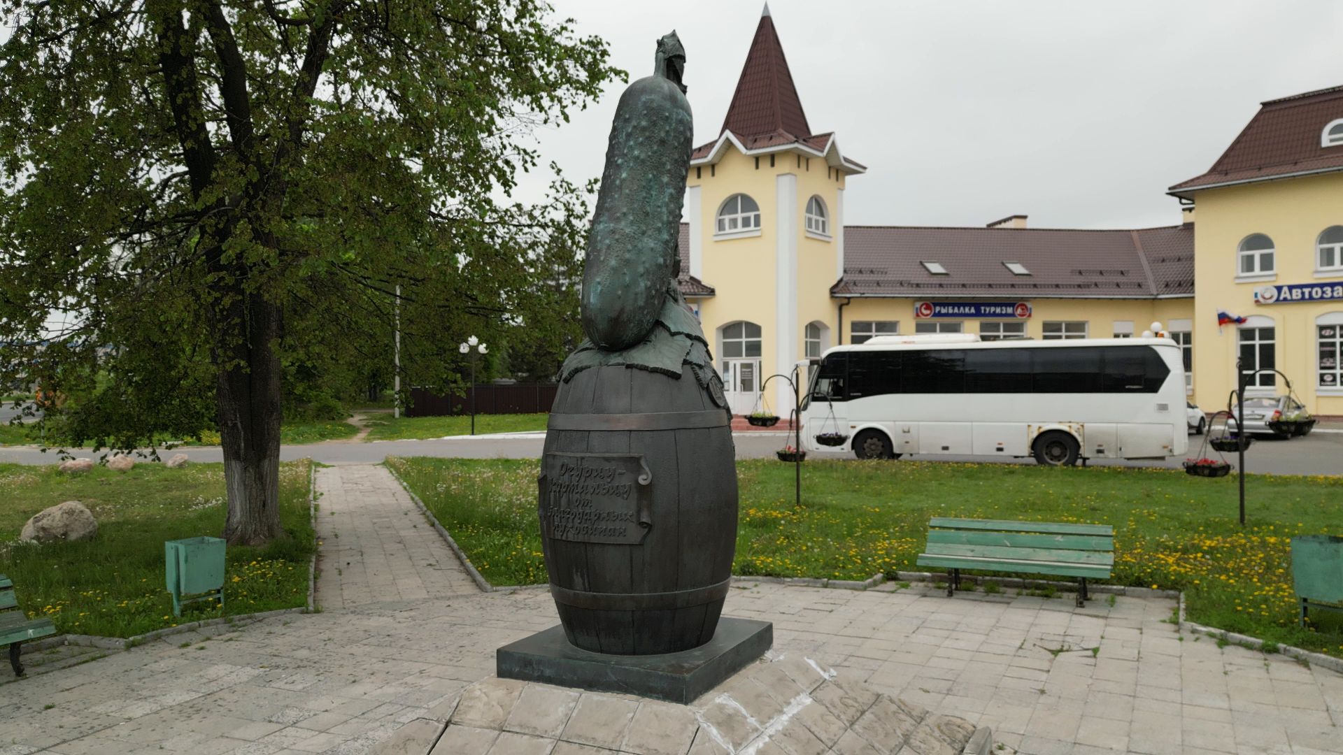 памятник, огурец, луховицы,видео с коптера,