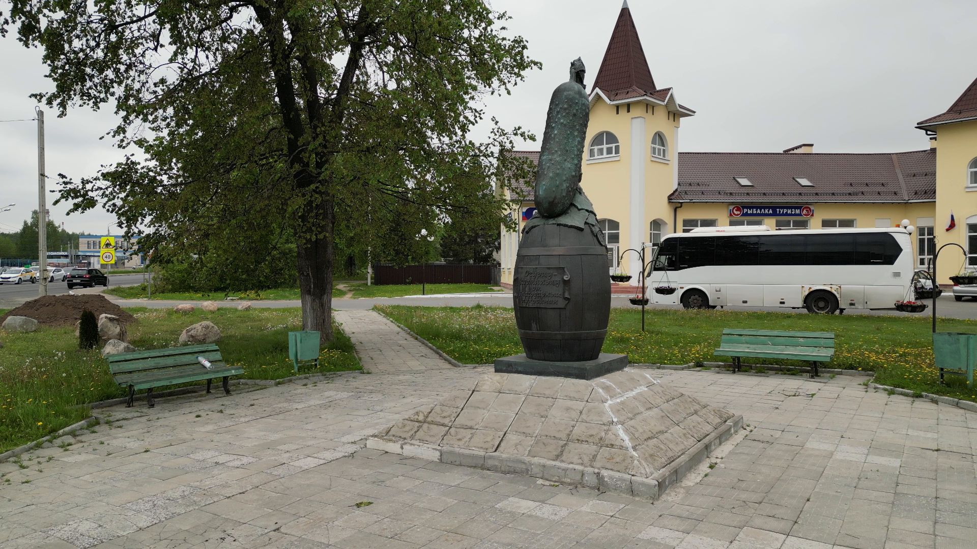 памятник, огурец, луховицы,видео с коптера,