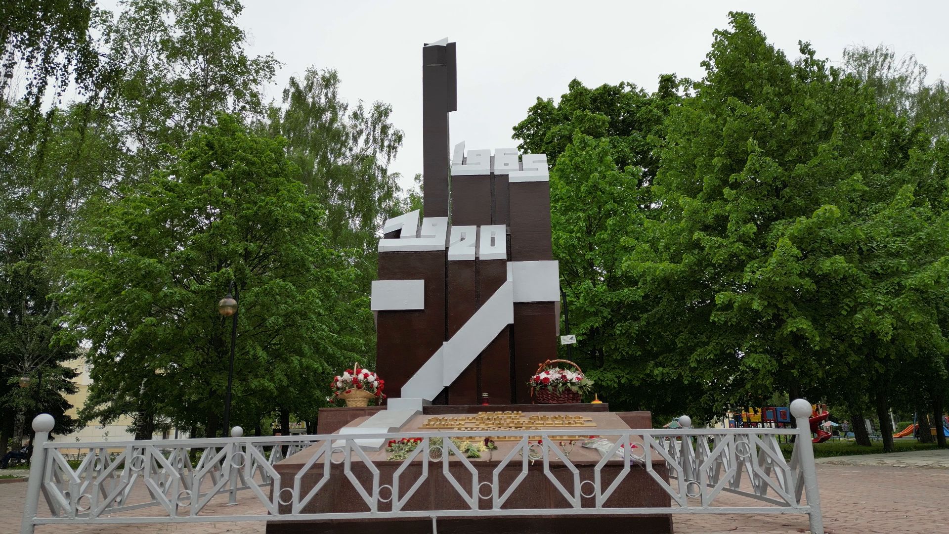 памятник, огурец, луховицы,видео с коптера,