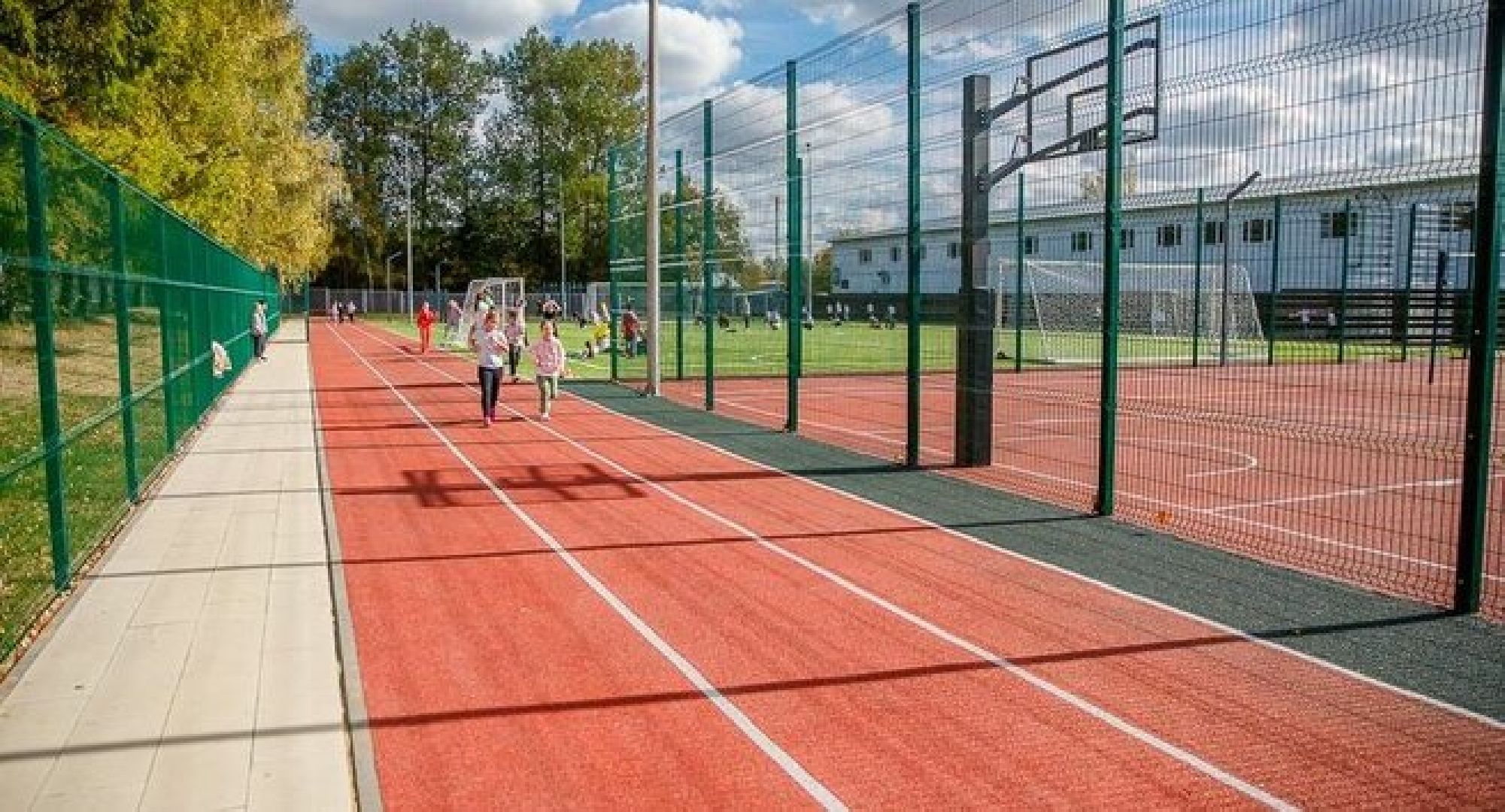 Звенигород, Благоустройство, Открытый стадион, Школа КвантУм,