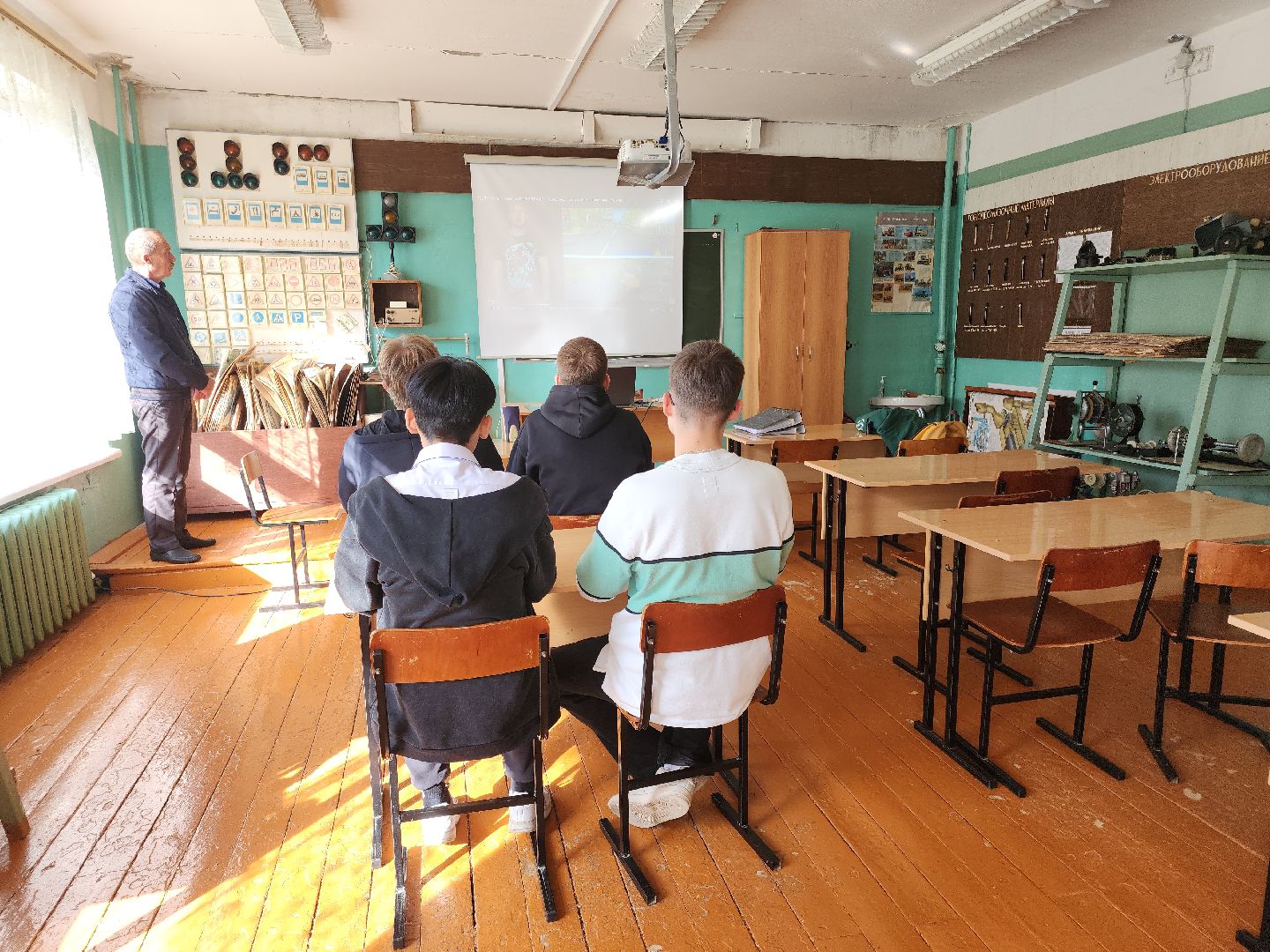 Кашира, тарасковская школа, трактор, беларус, производственное обучение, сельское хозяйство,