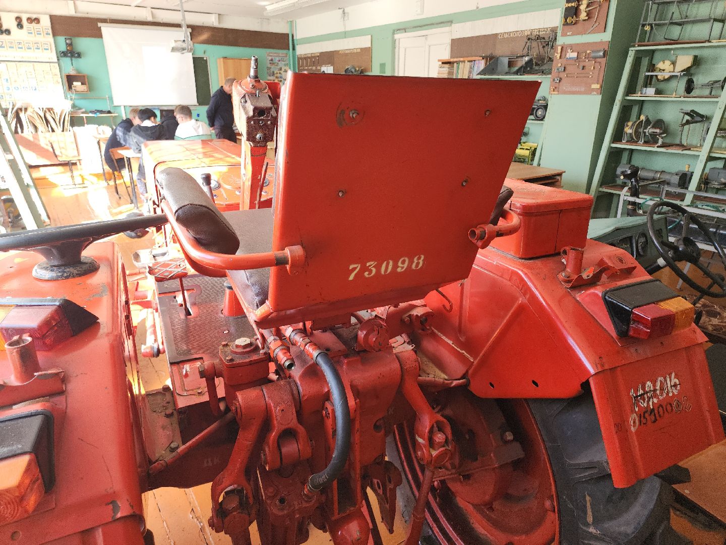 Кашира, тарасковская школа, трактор, беларус, производственное обучение, сельское хозяйство,