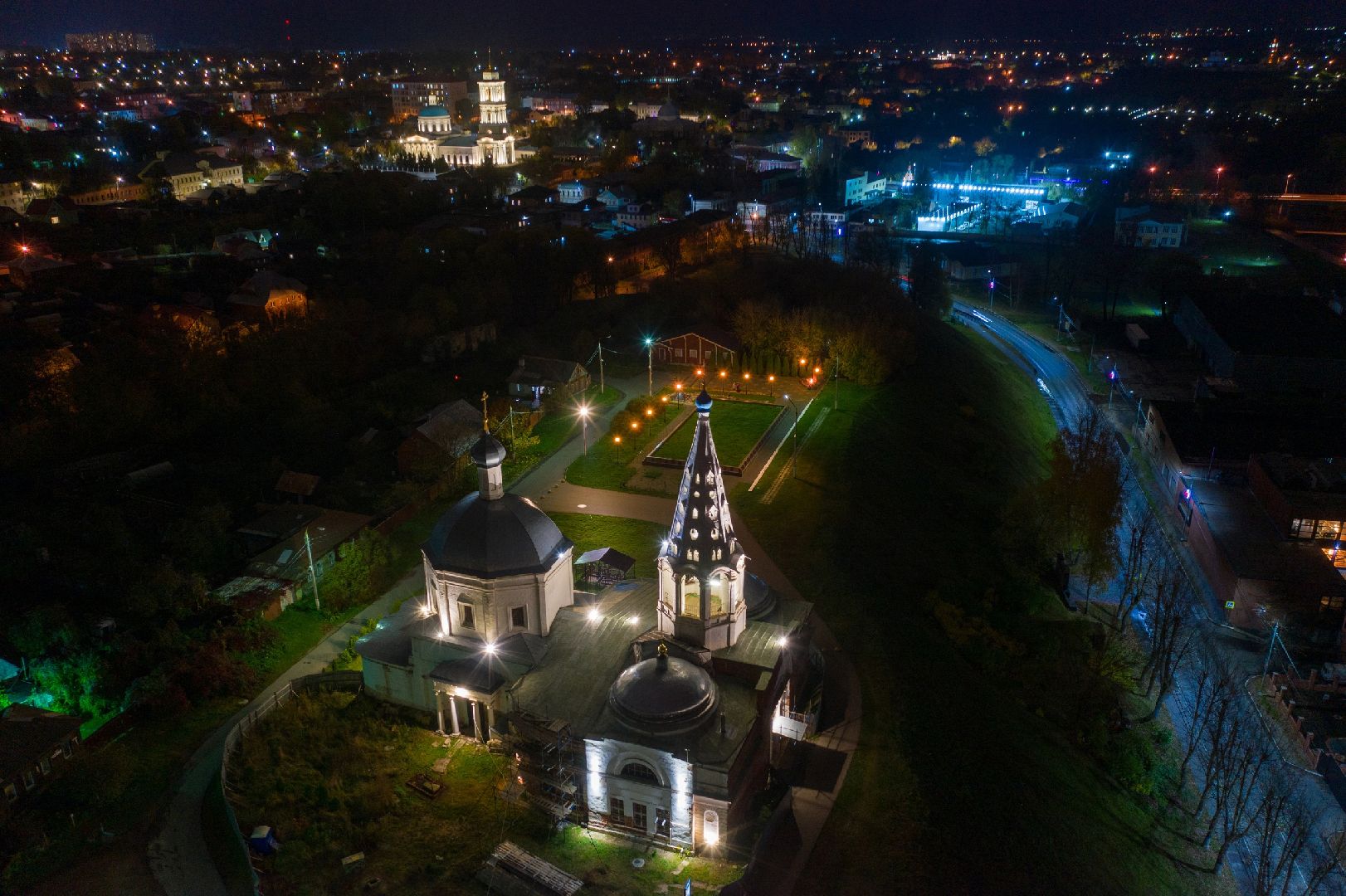 серпухов, подмосковье, светлый город, туризм в подмосковье, достопримечательности, ночной Серпухов,