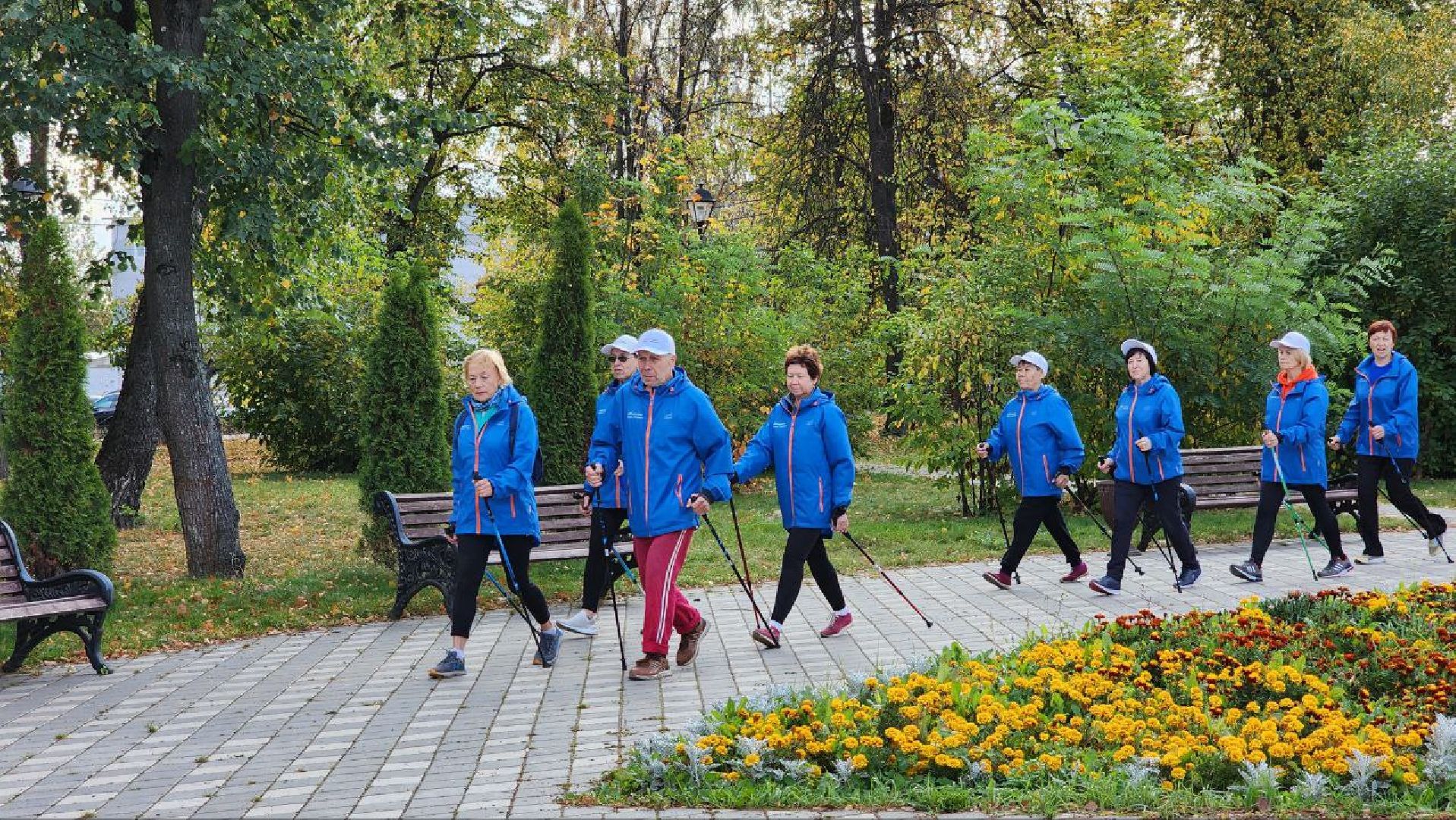 активное долголетие, человек идущий, пенсионеры, Лосино-Петровский,