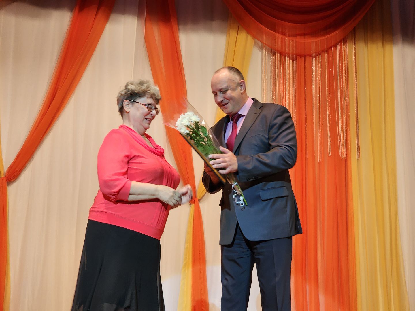 активное долголетие, ветераны, пожилые люди, день пожилого человека, егорьевск, подмосковье, губернатор, губернаторская программа, концерт,