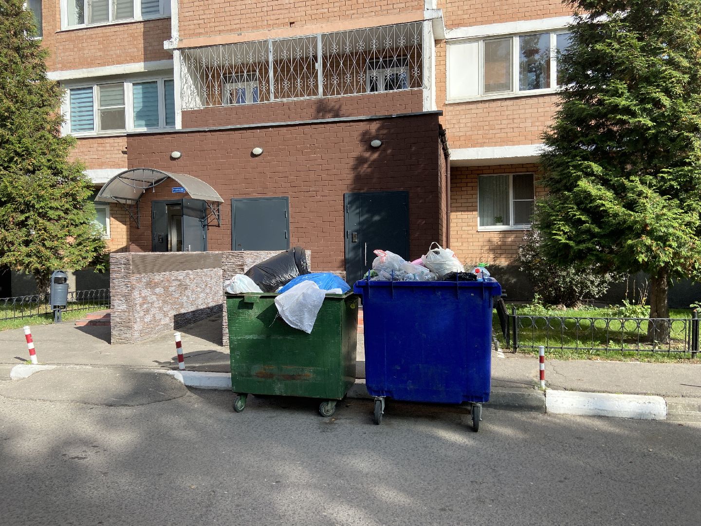 мусор, контейнерная площадка,