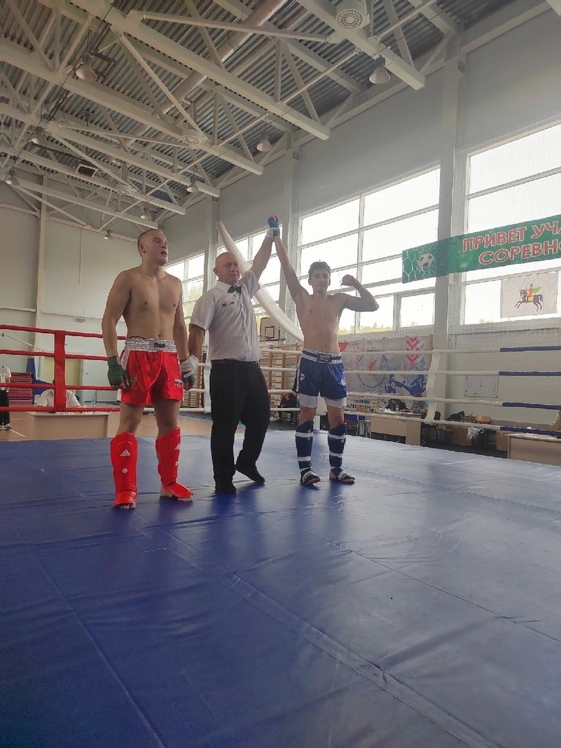 кикбоксинг, лоу-кик, Капичникова, Лапенков, Росихин, Лобанов, Прусов, ЦЕ Штурм,