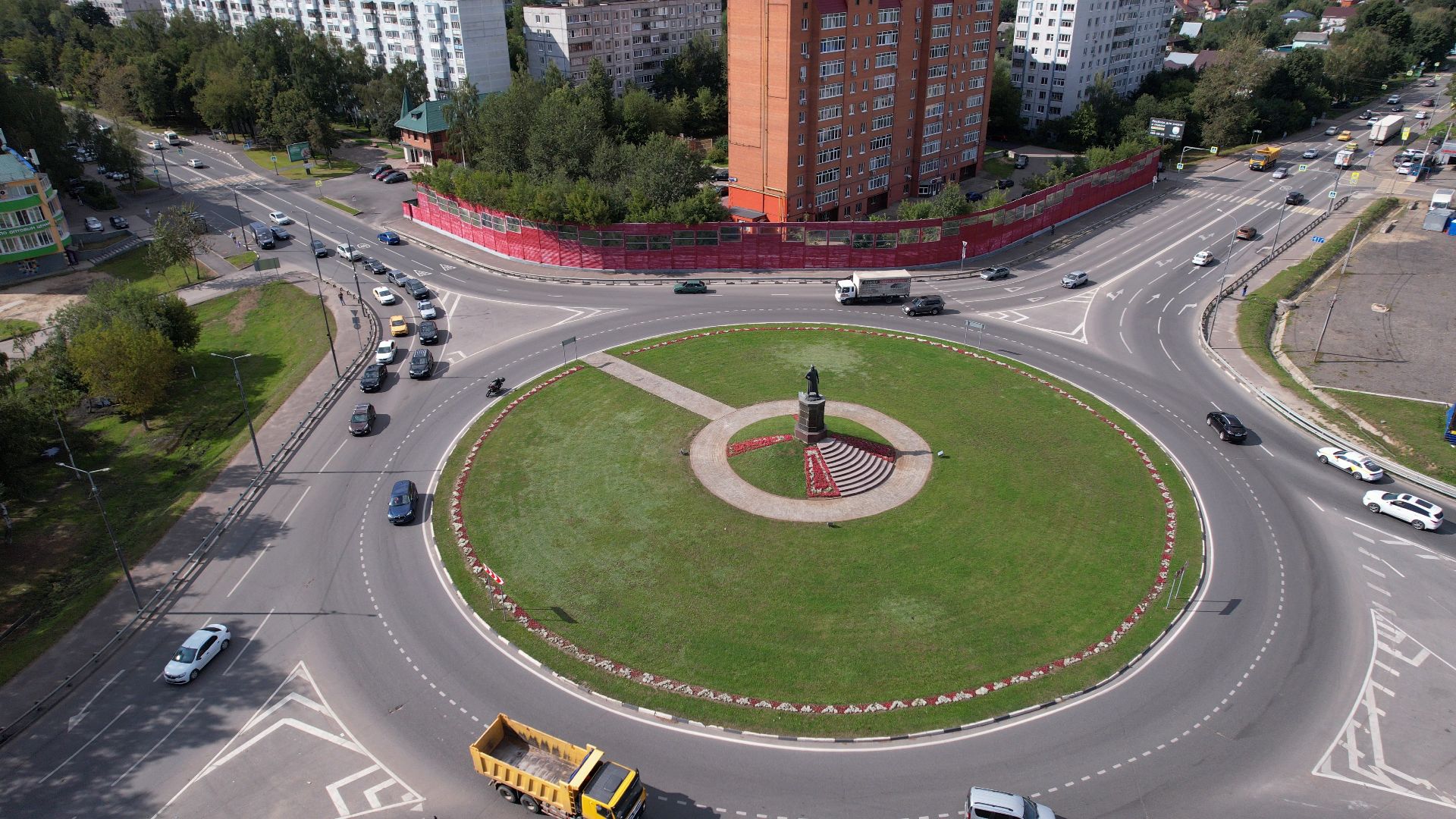 памятник, пушка, пушкино,видео с коптера,