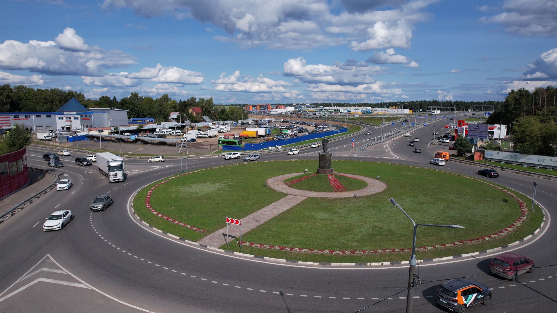 памятник, пушка, пушкино,видео с коптера,