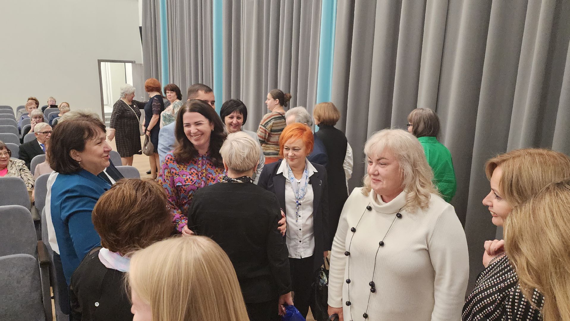 Подмосковье, городской округ пушкинский, Ивантеевка, День учителя,