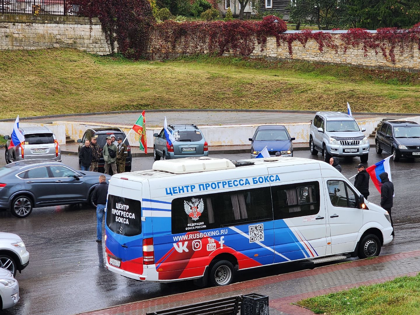 серпухов, соборная гора, путин, день рождения путина, автопробег, флешмоб,