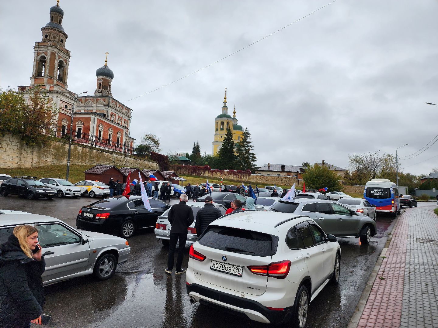 серпухов, соборная гора, путин, день рождения путина, автопробег, флешмоб,