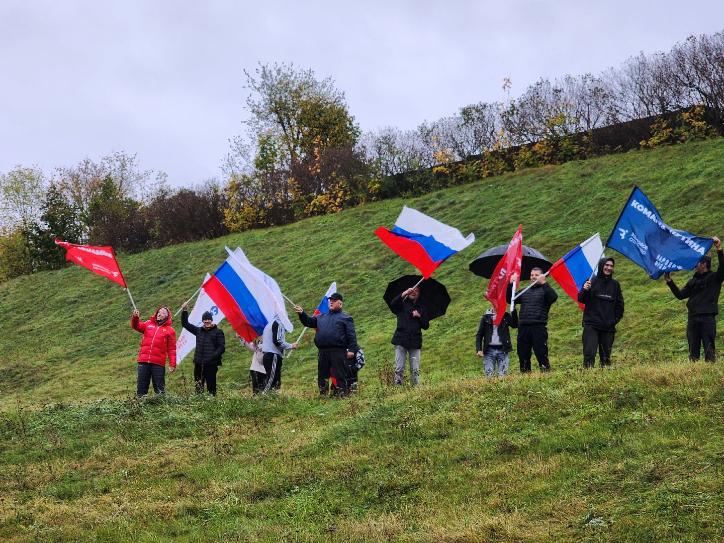 серпухов, соборная гора, путин, день рождения путина, автопробег, флешмоб,