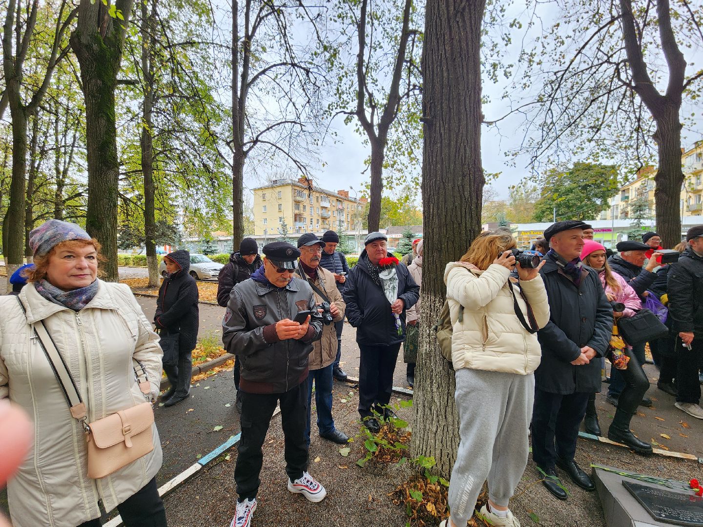 мемориальная доска, открытие, Олег Гудков, Заслуженный летчик-испататель, Кирсанов,