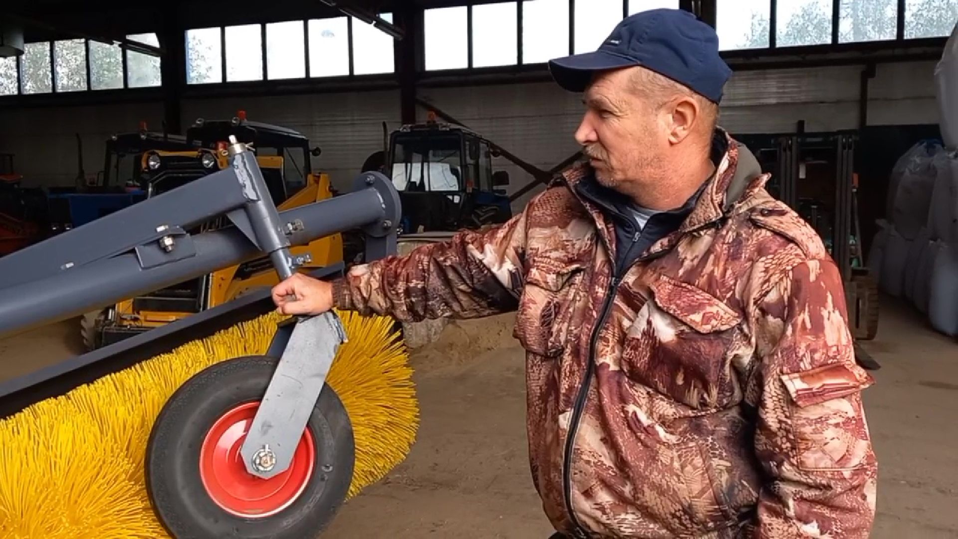 Реутов, ЖКХ, трактор, полив, уборка,