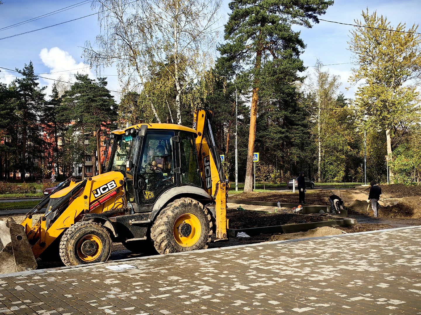 дом культуры, благоустройство, газон, тротуары,